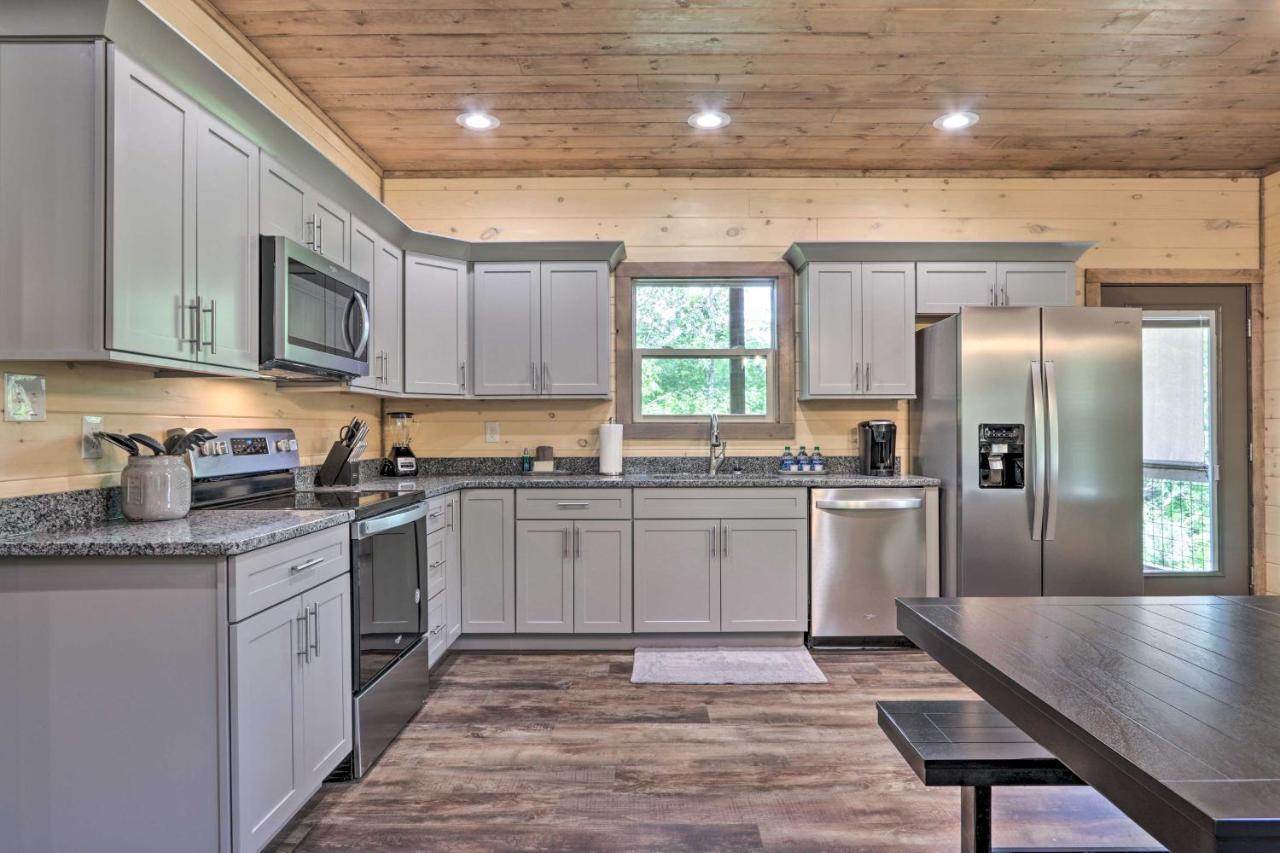 Smoky Cove Retreat With Private Hot Tub And Deck! Villa Сивиървил Екстериор снимка
