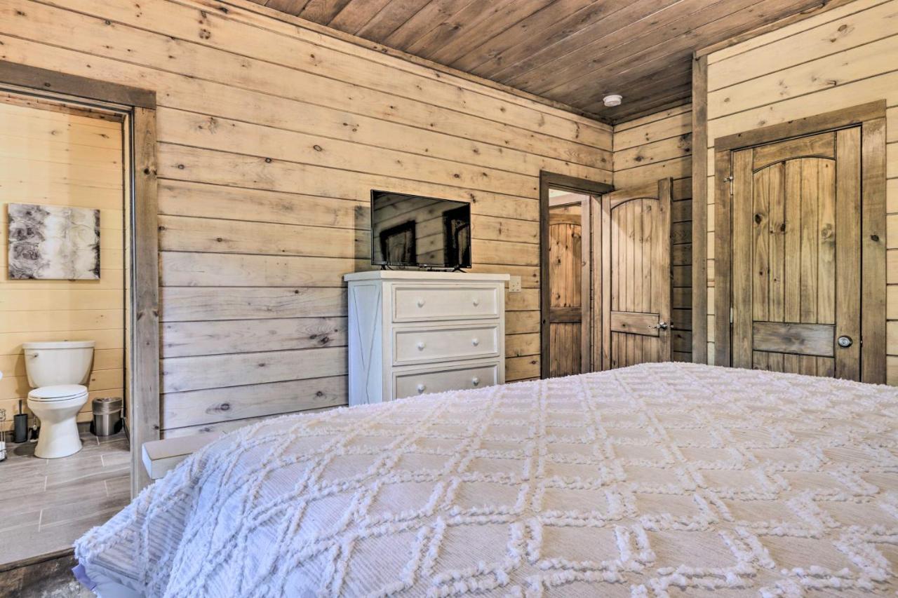 Smoky Cove Retreat With Private Hot Tub And Deck! Villa Сивиървил Екстериор снимка