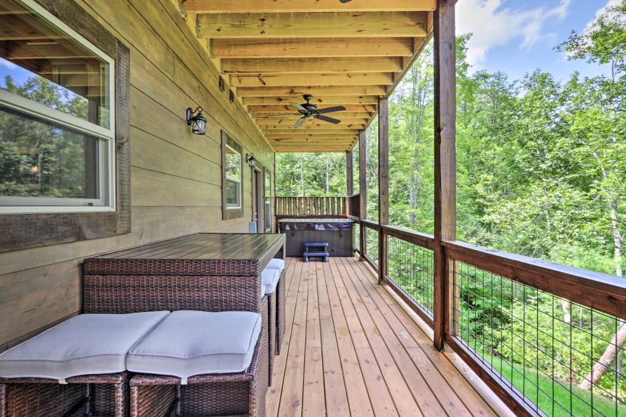 Smoky Cove Retreat With Private Hot Tub And Deck! Villa Сивиървил Екстериор снимка