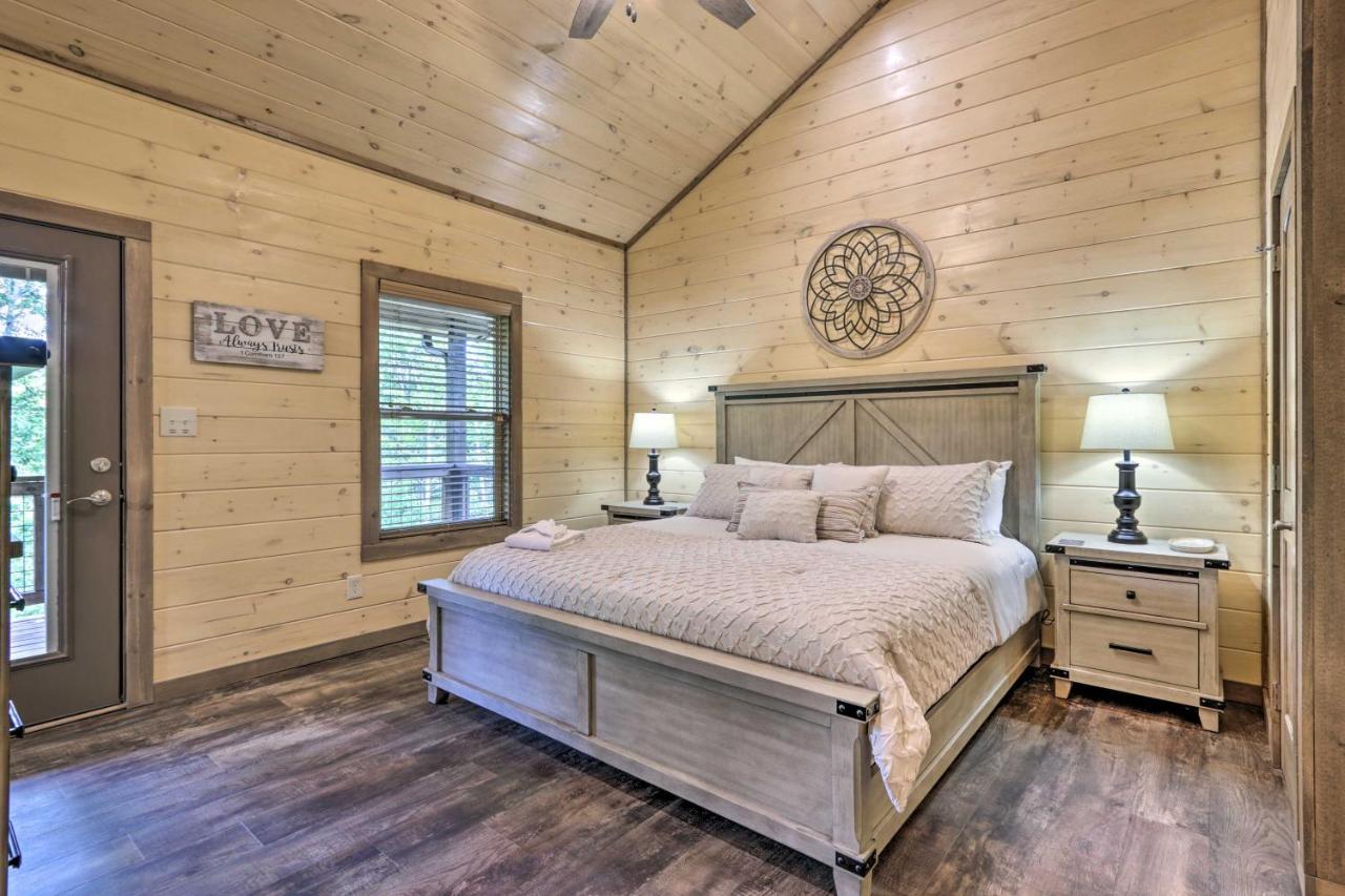 Smoky Cove Retreat With Private Hot Tub And Deck! Villa Сивиървил Екстериор снимка