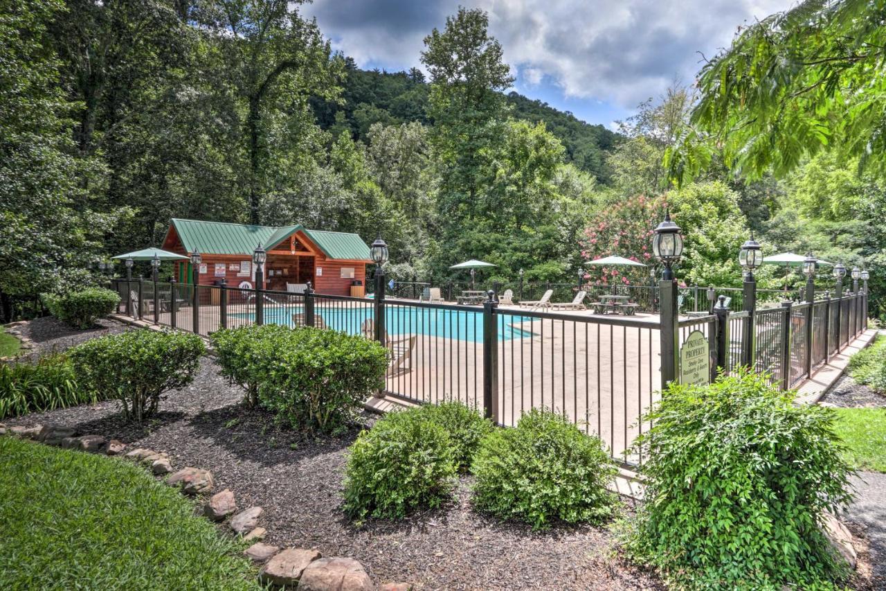 Smoky Cove Retreat With Private Hot Tub And Deck! Villa Сивиървил Екстериор снимка